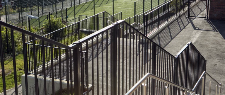 A new website for Davison Fencing